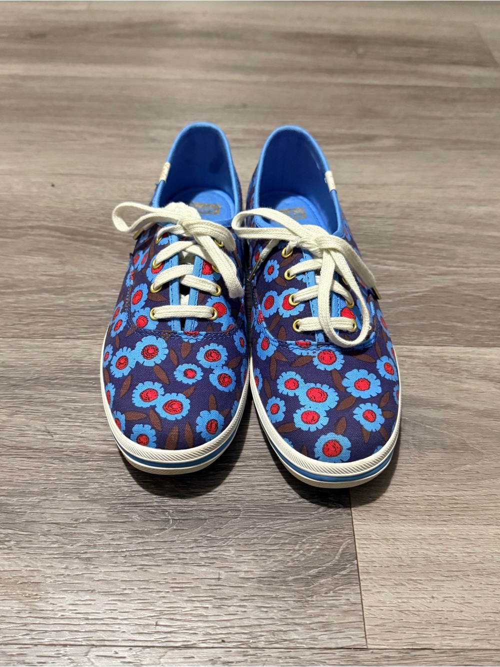 Floral Canvas Lace-Up Sneakers in Blue